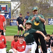 JoJo Edmonds, throwing out the first pitch for the Majors teams