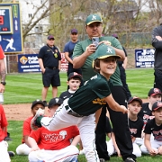 JoJo Edmonds, throwing out the first pitch for the Majors teams